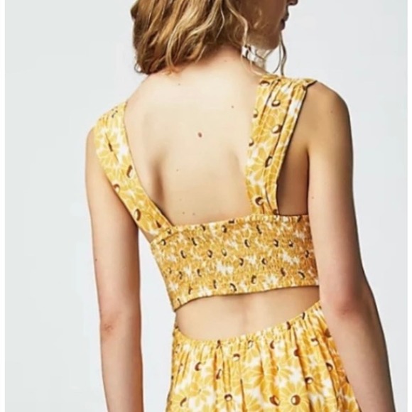 ✨Free People✨• Yellow Floral Midi Dress with Open Back - Picture 4 of 6